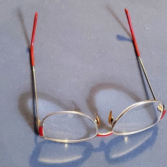 Vintage eye glasses. Metal with red trim. Good used condition. - Picture 1 of 8